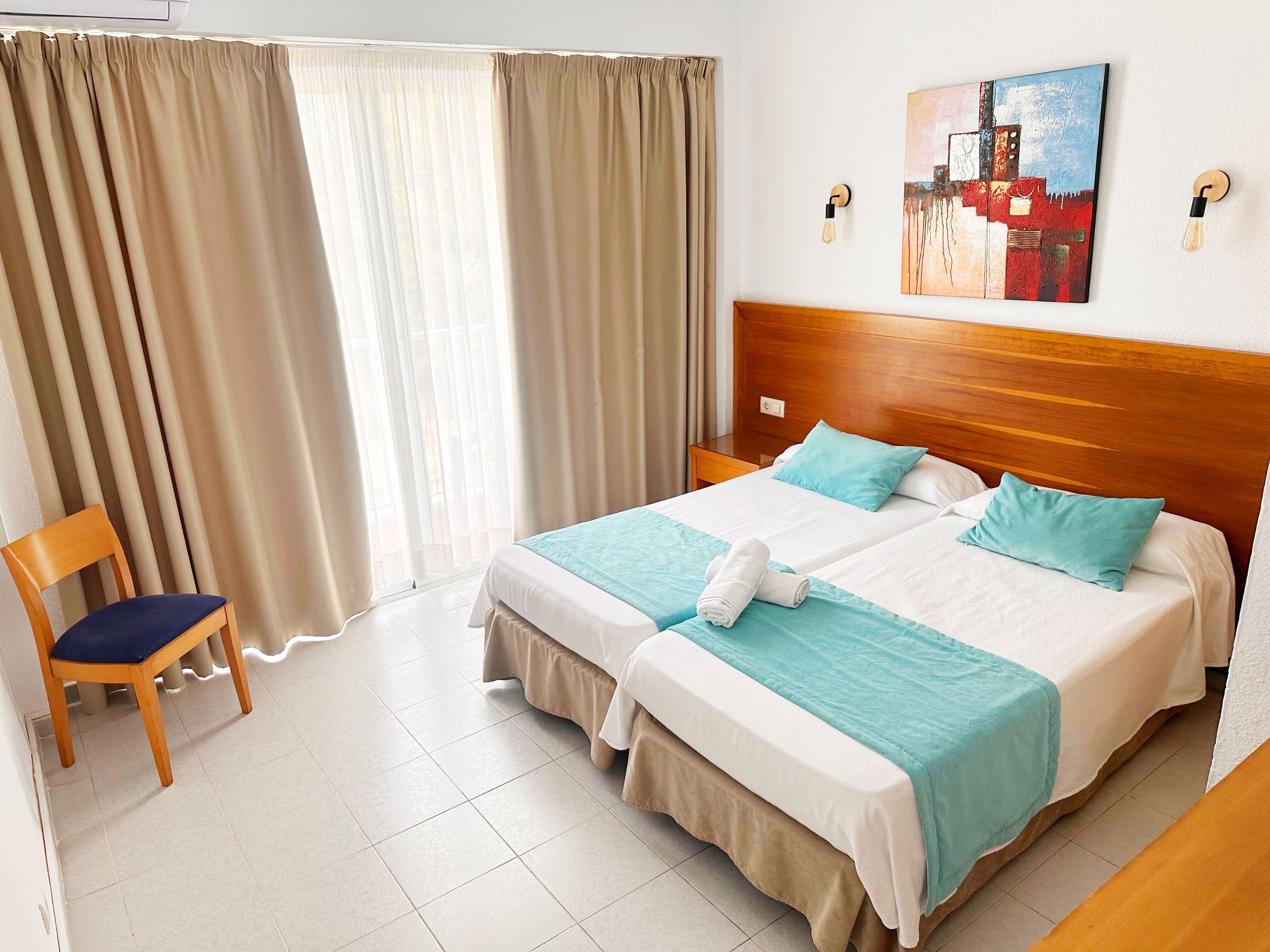 Double Room,1346301476:JPEG